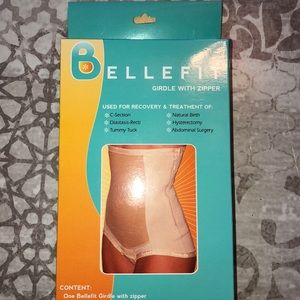 NWT zippered girdle by Bellefit sz XS